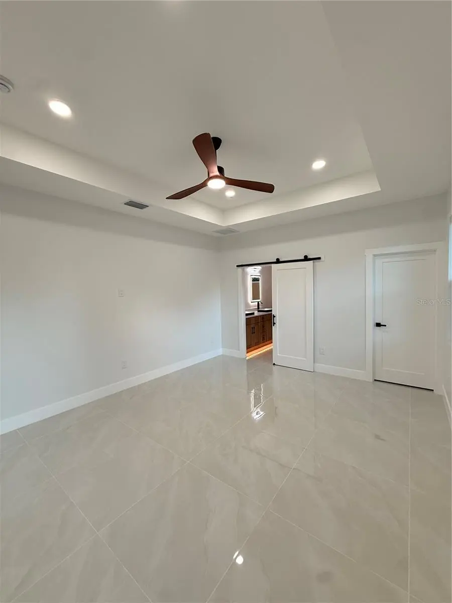 8606 N ALASKA STREET, TAMPA, FL, photo 19 of 35