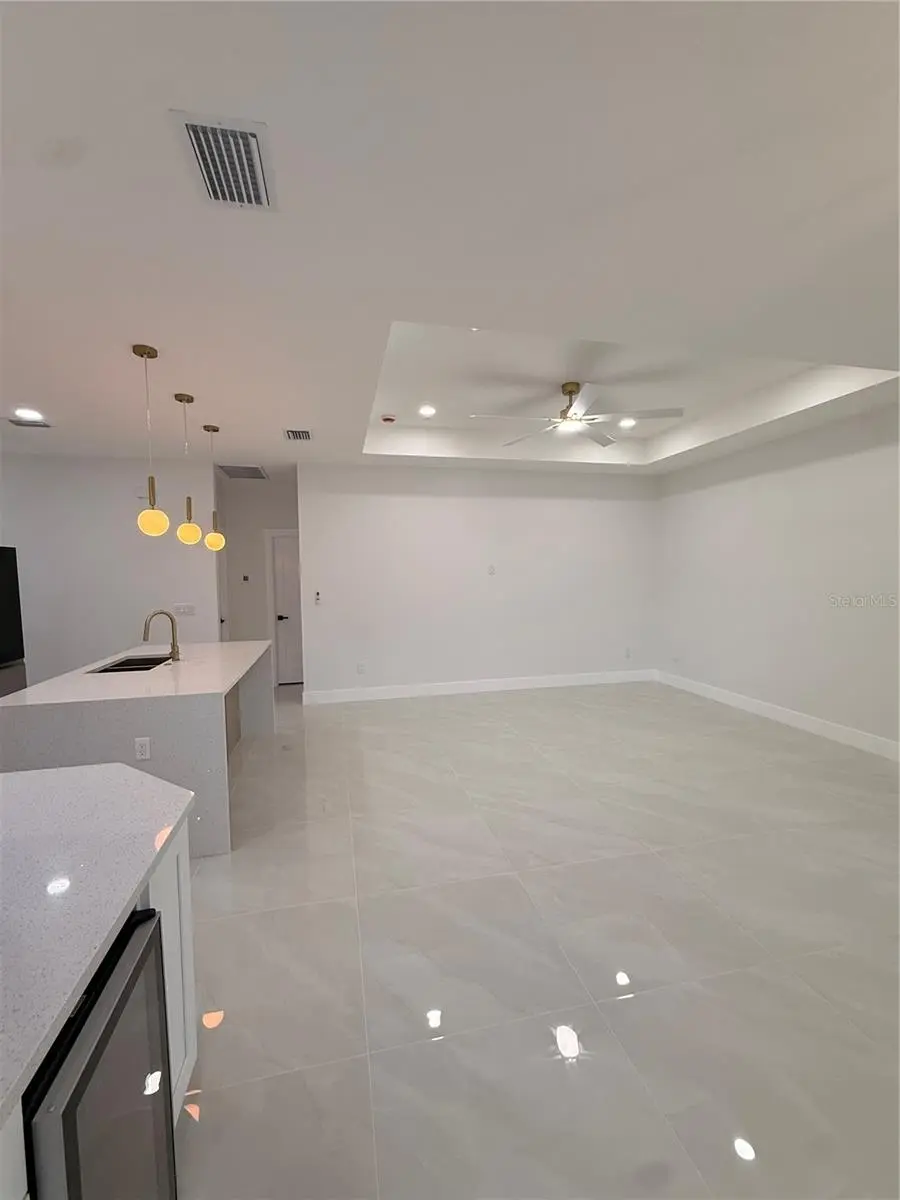 8606 N ALASKA STREET, TAMPA, FL, photo 26 of 35