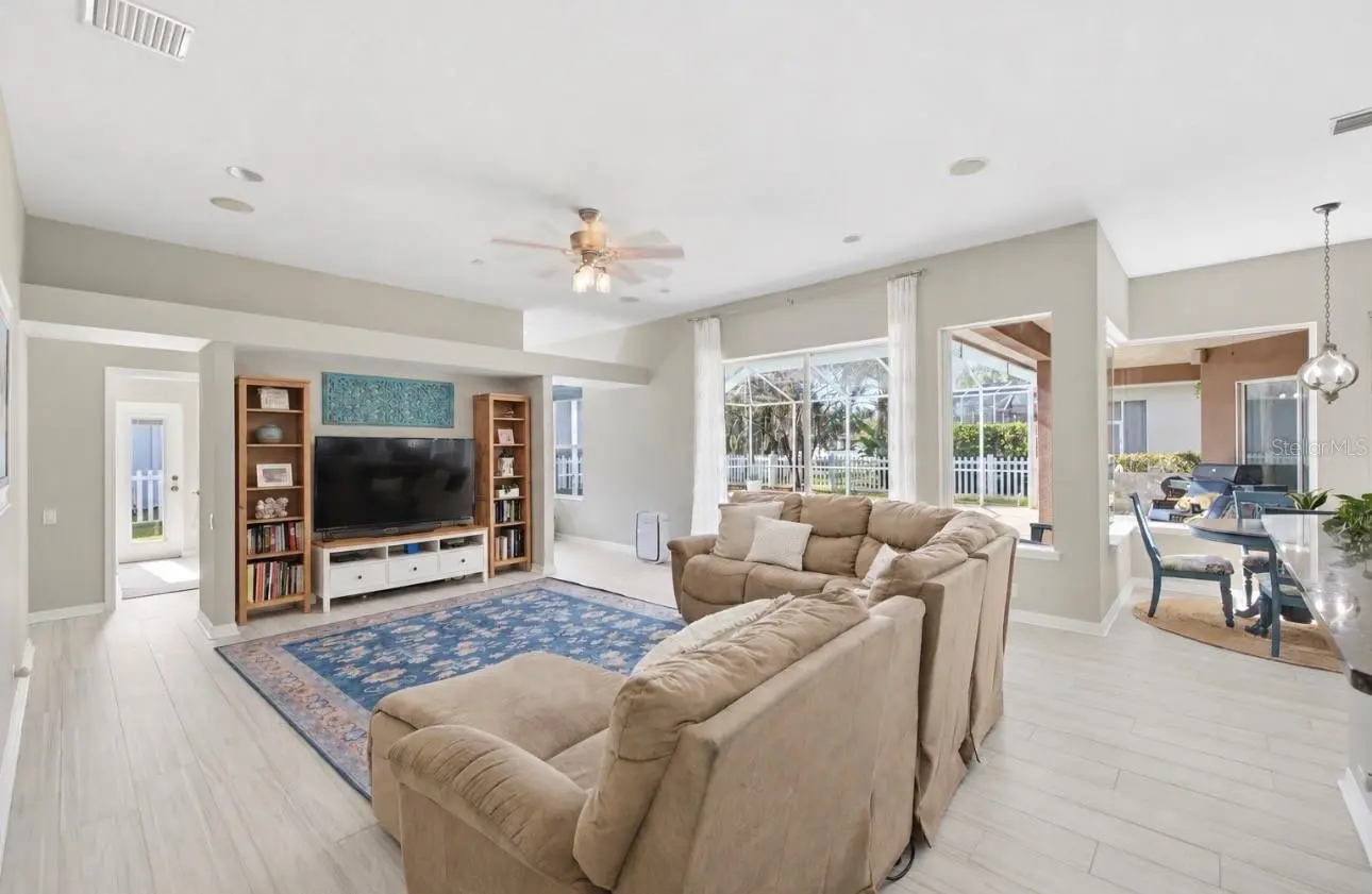 3905 SORREL VINE DRIVE, WESLEY CHAPEL, FL, photo 8 of 62