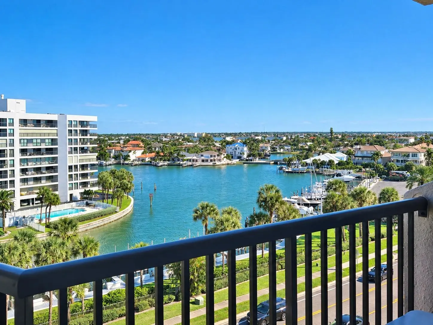 1660 GULF BOULEVARD #706, CLEARWATER, FL, photo 18 of 48