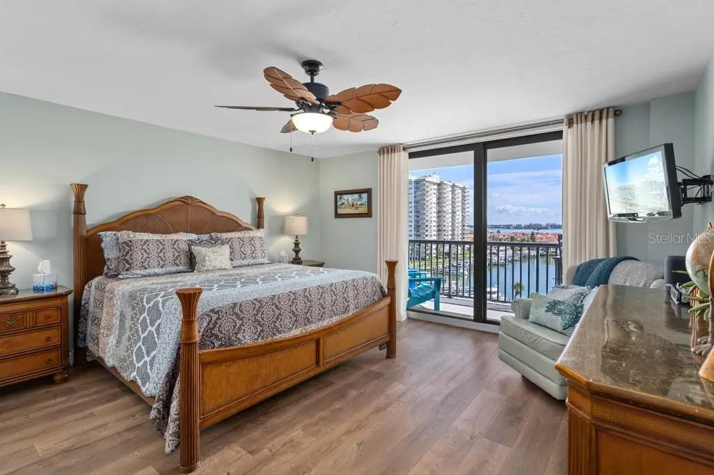 1660 GULF BOULEVARD #706, CLEARWATER, FL, photo 23 of 48