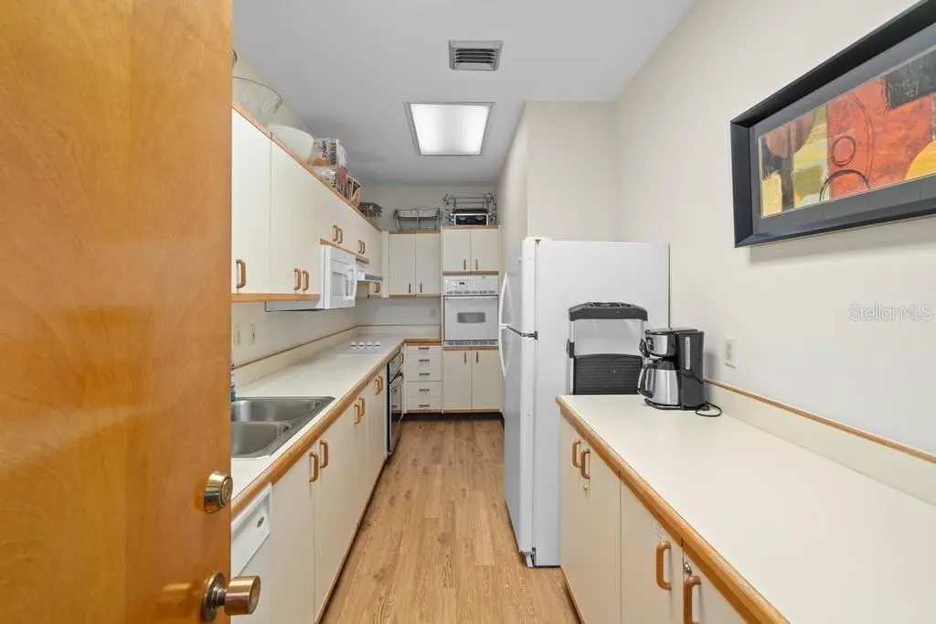 1660 GULF BOULEVARD #706, CLEARWATER, FL, photo 45 of 48