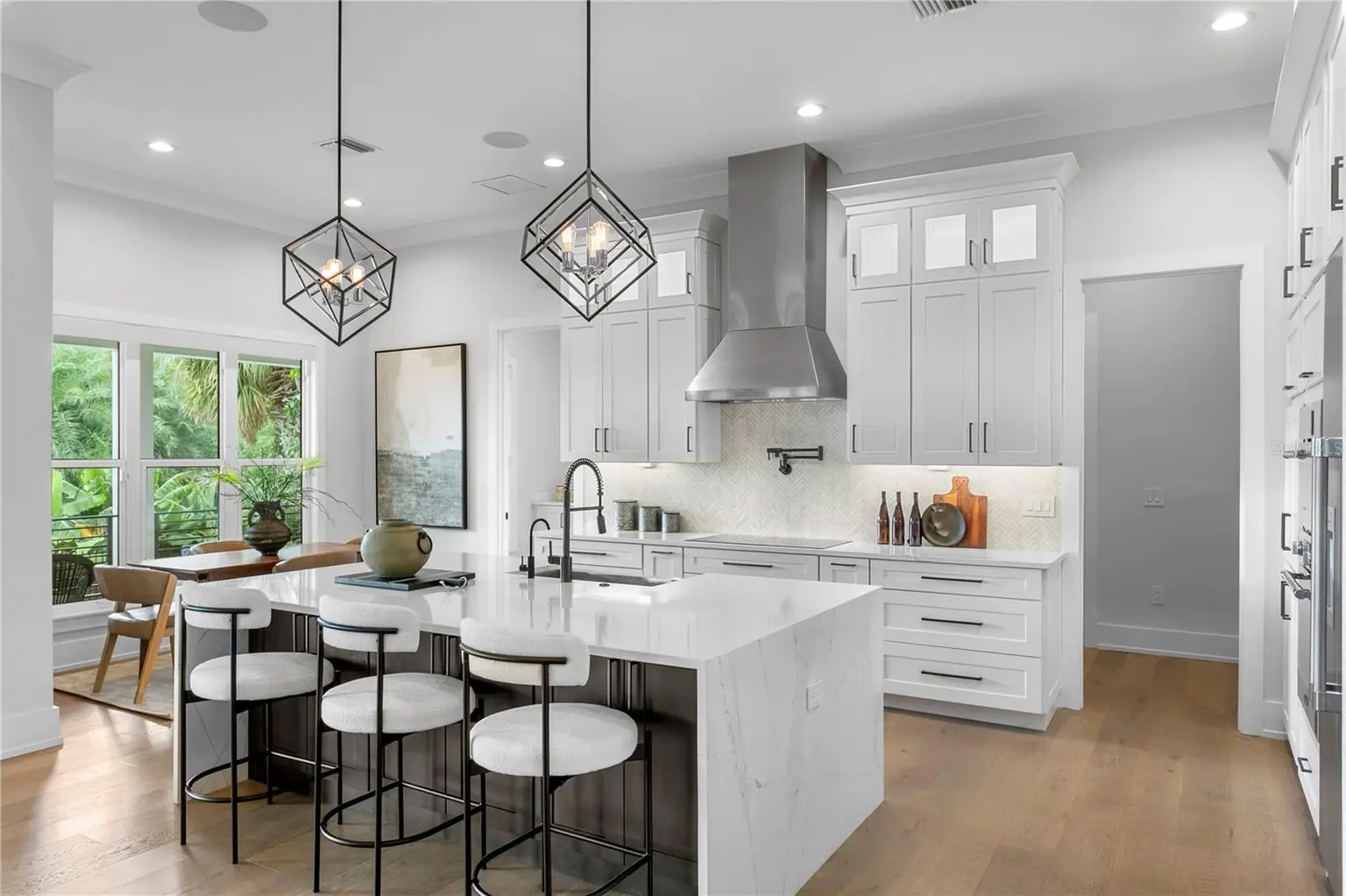 790 CORDOVA BOULEVARD NE, ST PETERSBURG, FL, photo 13 of 54