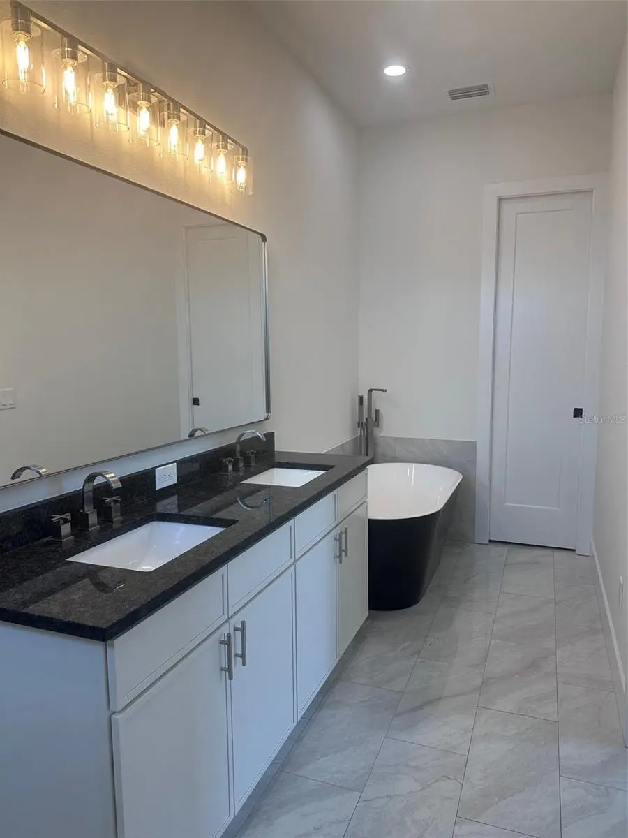 1531 29TH AVENUE N, ST PETERSBURG, FL, photo 14 of 21