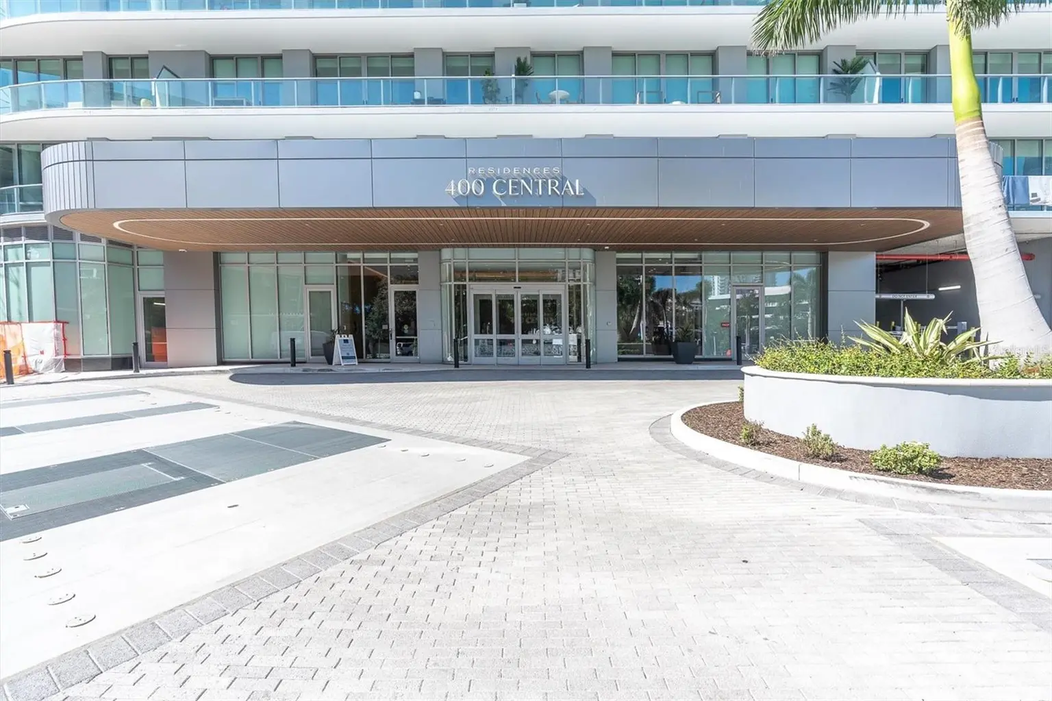 400 CENTRAL AVENUE #2005, ST PETERSBURG, FL, photo 2 of 59