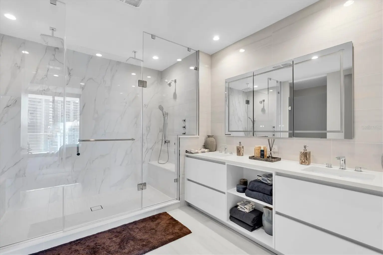 400 CENTRAL AVENUE #2005, ST PETERSBURG, FL, photo 22 of 59