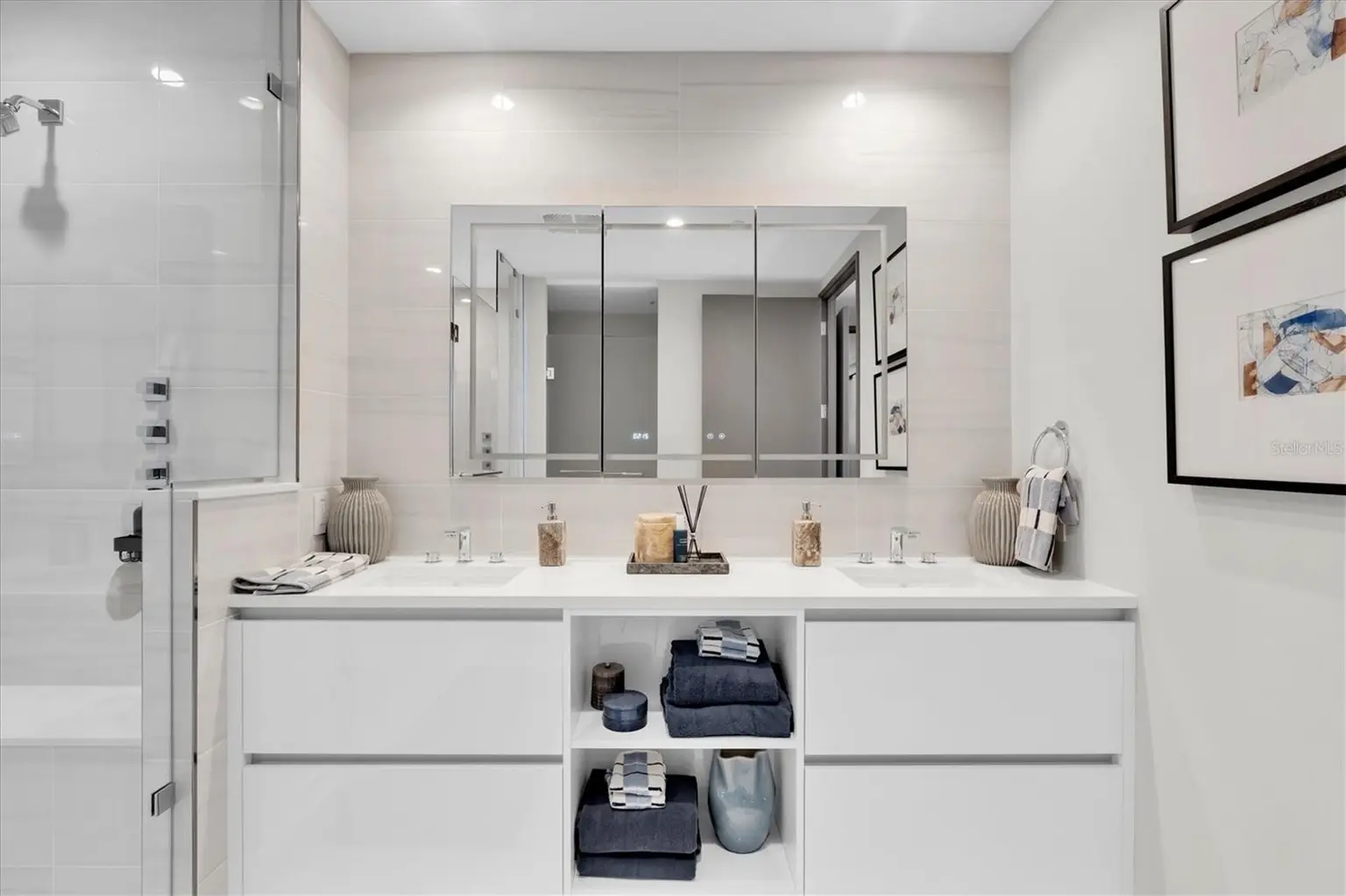 400 CENTRAL AVENUE #2005, ST PETERSBURG, FL, photo 23 of 59