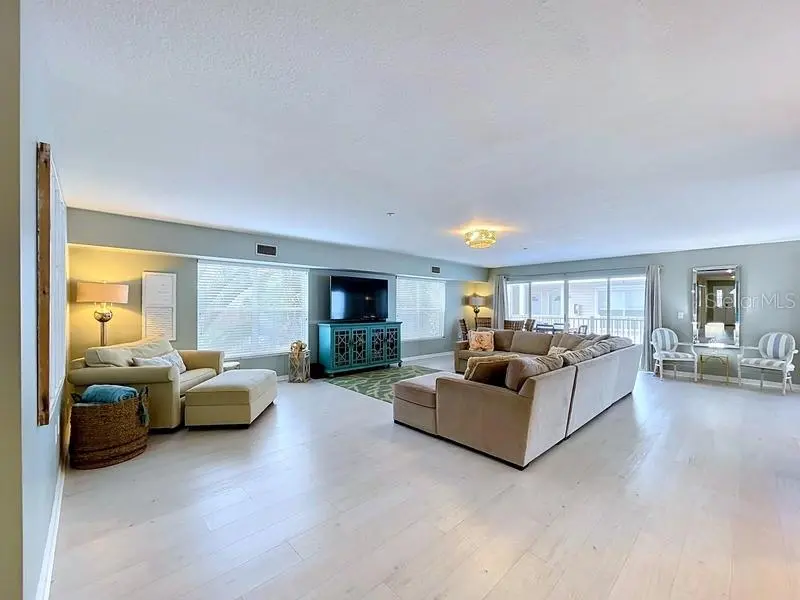 504 GULF BOULEVARD #101, INDIAN ROCKS BEACH, FL, photo 8 of 27