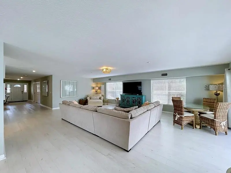 504 GULF BOULEVARD #101, INDIAN ROCKS BEACH, FL, photo 10 of 27