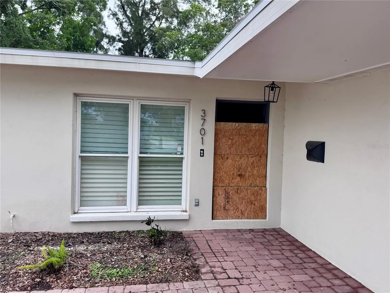 3701 SHORE ACRES BOULEVARD NE, ST PETERSBURG, FL, photo 4 of 36