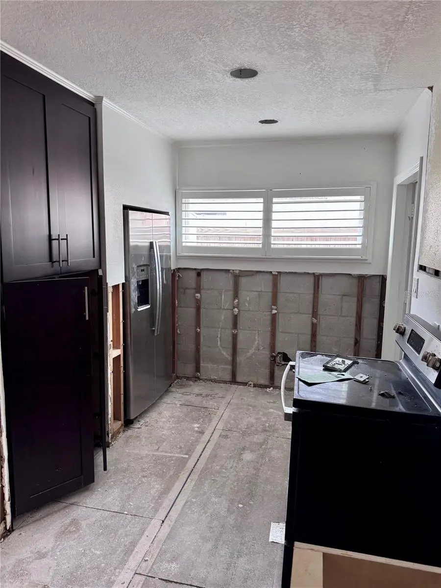 3701 SHORE ACRES BOULEVARD NE, ST PETERSBURG, FL, photo 10 of 36