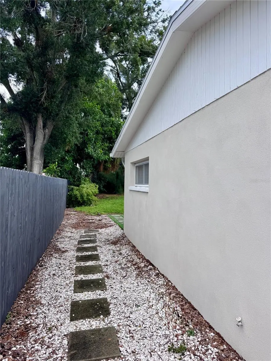 3701 SHORE ACRES BOULEVARD NE, ST PETERSBURG, FL, photo 26 of 36