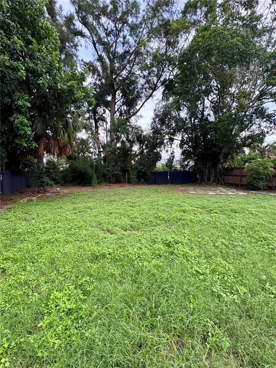 3701 SHORE ACRES BOULEVARD NE, ST PETERSBURG, FL, photo 27 of 36