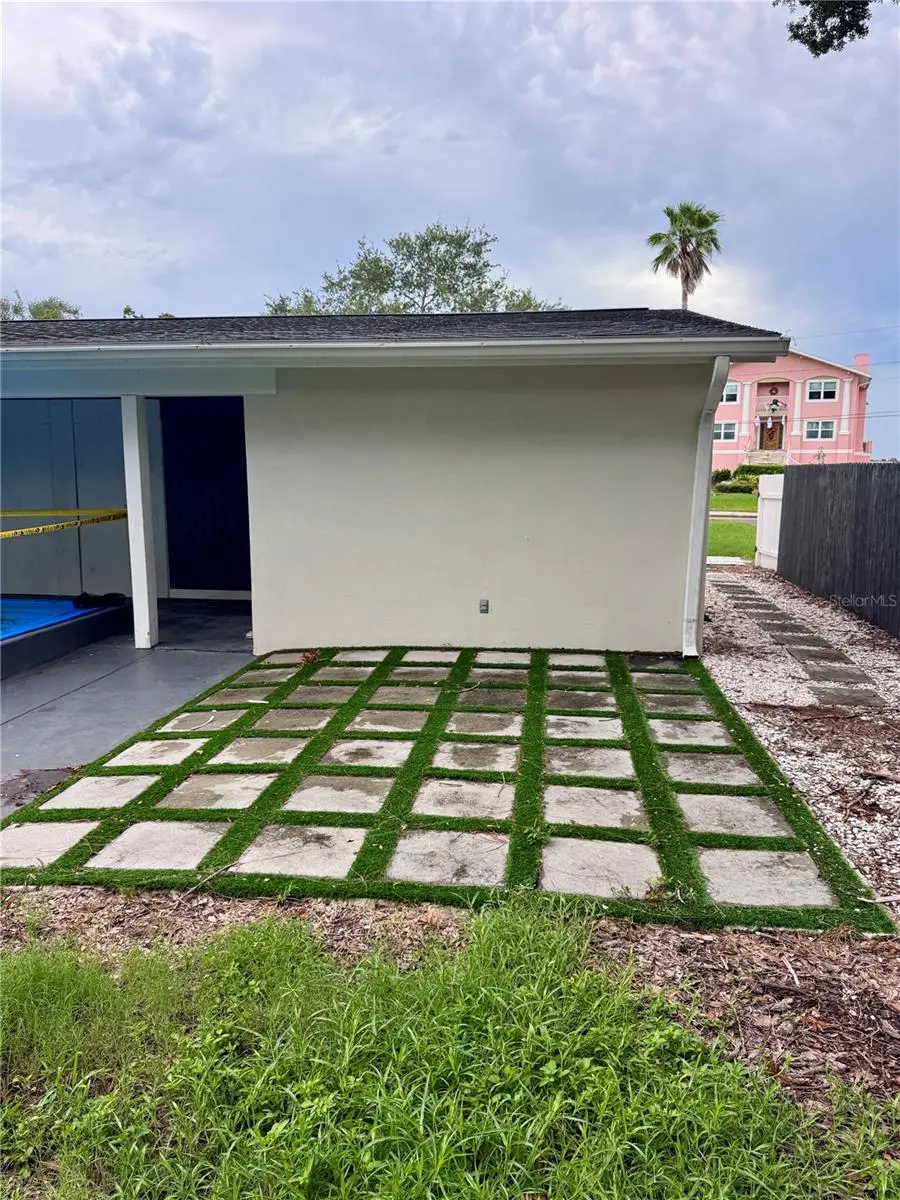 3701 SHORE ACRES BOULEVARD NE, ST PETERSBURG, FL, photo 31 of 36