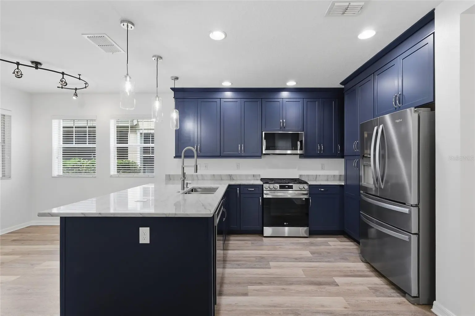 5935 BEACONPARK STREET, LITHIA, FL, photo 11 of 52