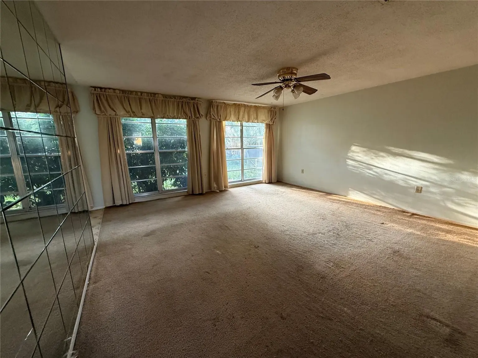6810 EDEN LANE, TAMPA, FL, photo 4 of 10
