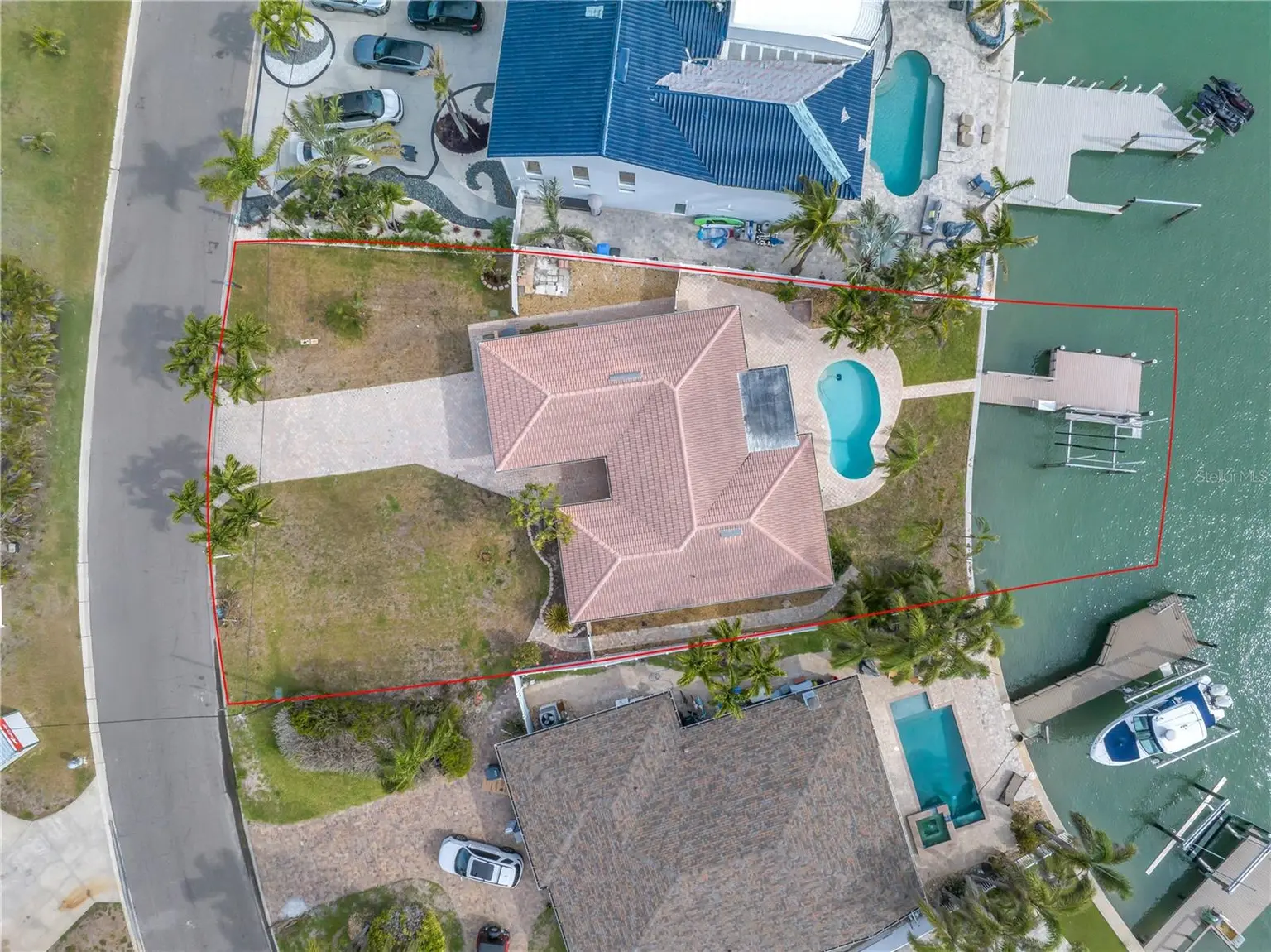 10128 YACHT CLUB DRIVE, TREASURE ISLAND, FL, photo 2 of 80