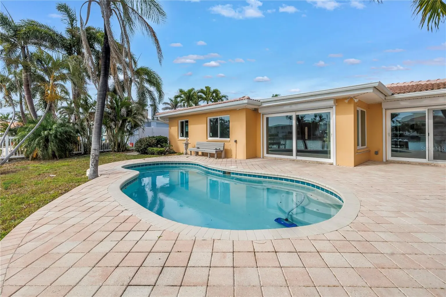 10128 YACHT CLUB DRIVE, TREASURE ISLAND, FL, photo 5 of 80