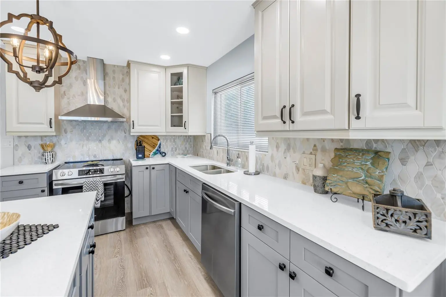 10128 YACHT CLUB DRIVE, TREASURE ISLAND, FL, photo 10 of 80