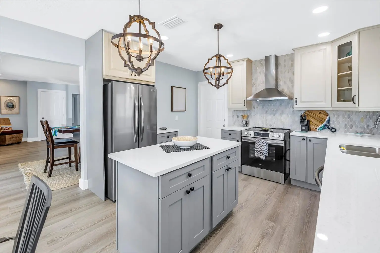 10128 YACHT CLUB DRIVE, TREASURE ISLAND, FL, photo 11 of 80