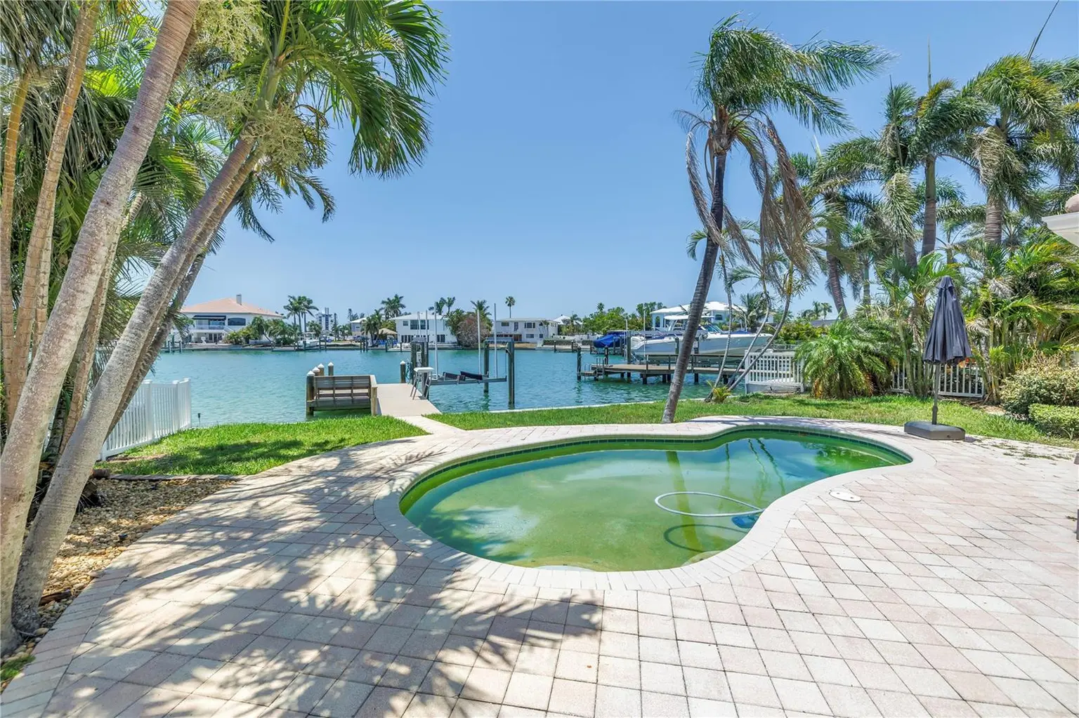 10128 YACHT CLUB DRIVE, TREASURE ISLAND, FL, photo 42 of 80