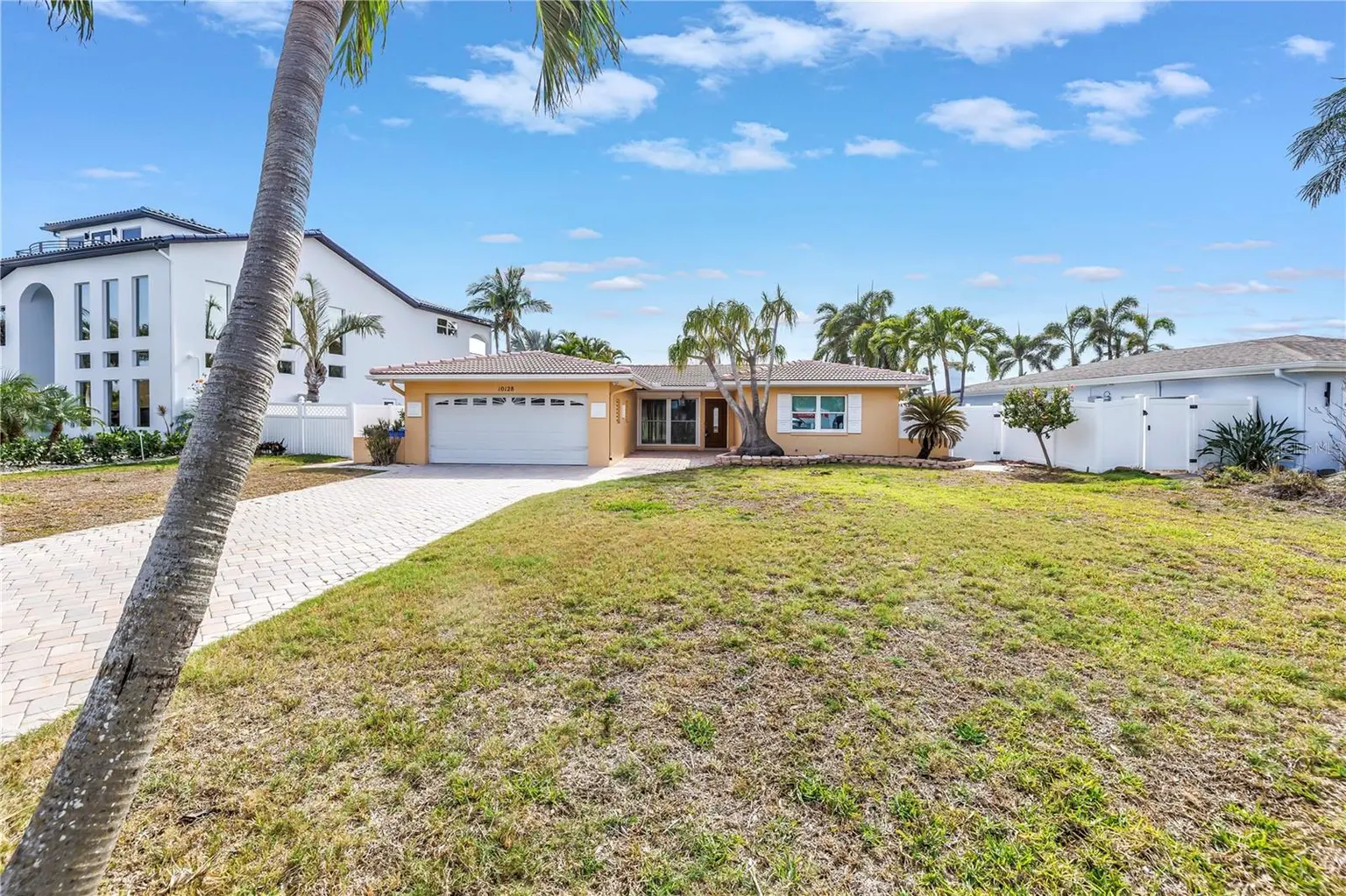 10128 YACHT CLUB DRIVE, TREASURE ISLAND, FL, photo 47 of 80