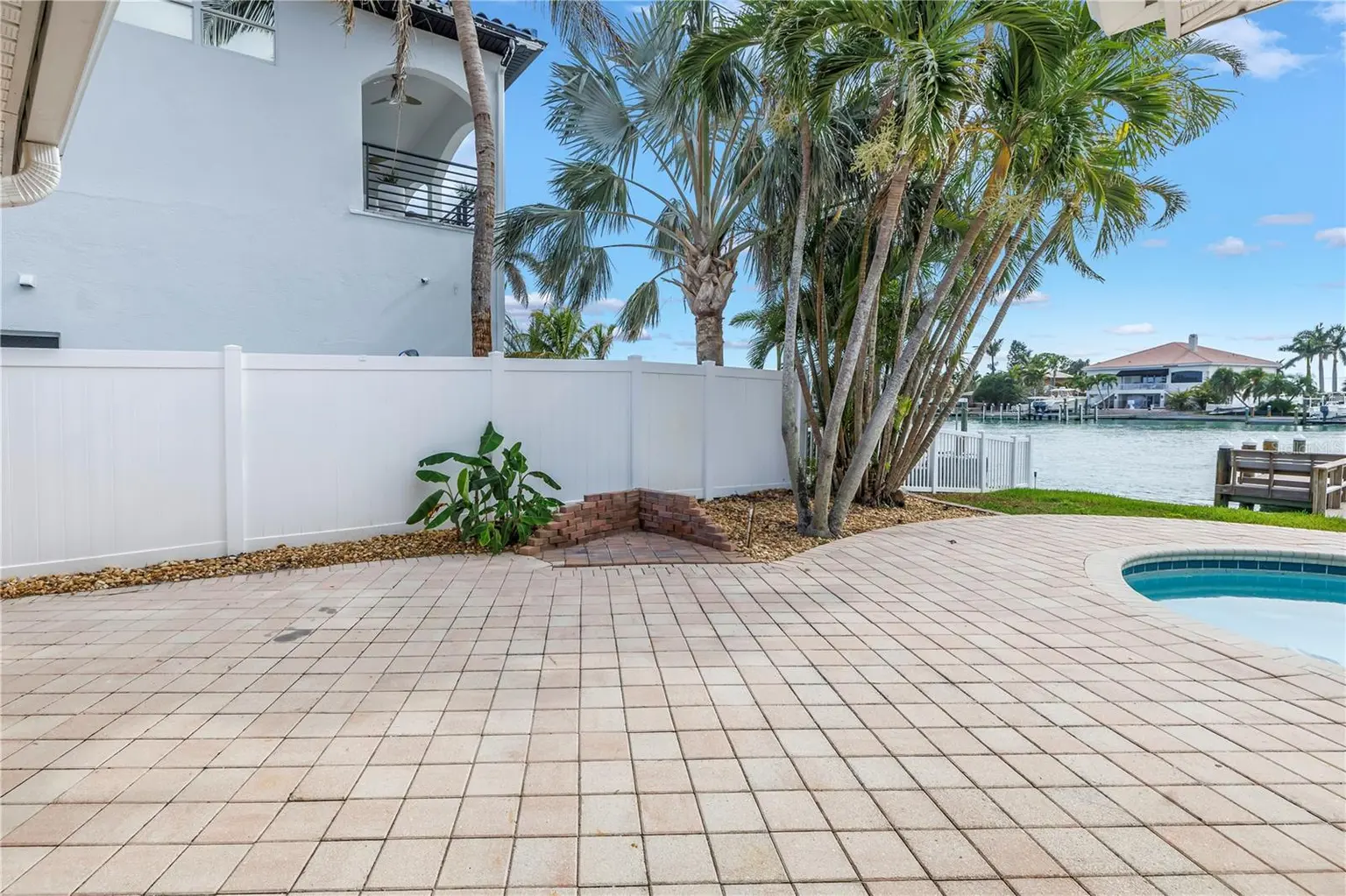 10128 YACHT CLUB DRIVE, TREASURE ISLAND, FL, photo 53 of 80
