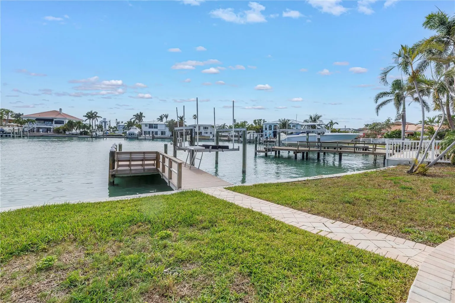 10128 YACHT CLUB DRIVE, TREASURE ISLAND, FL, photo 68 of 80