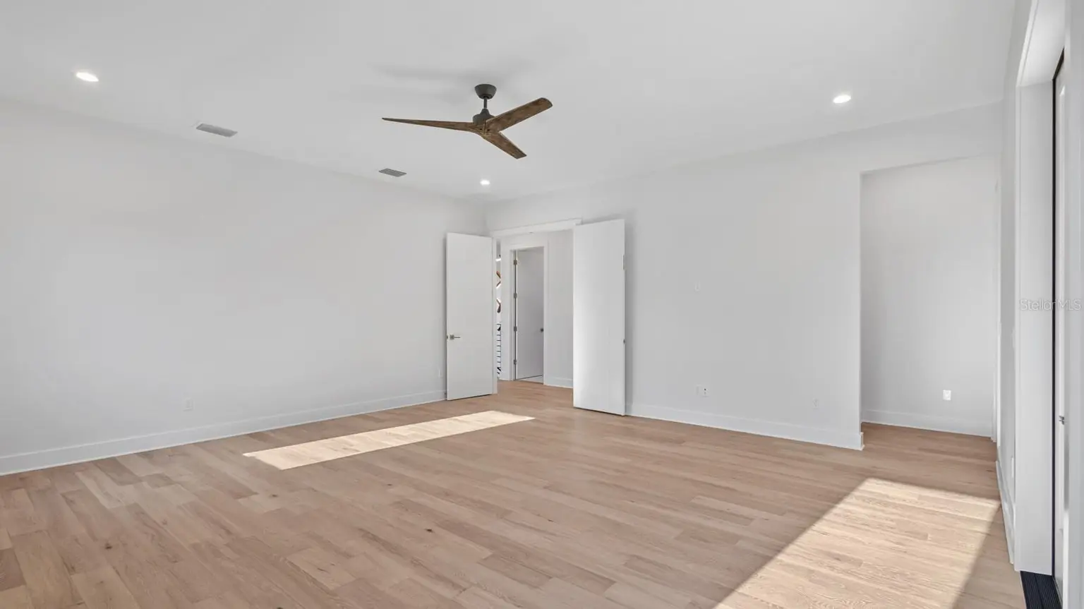 2519 N RIVERSIDE DRIVE, TAMPA, FL, photo 20 of 27