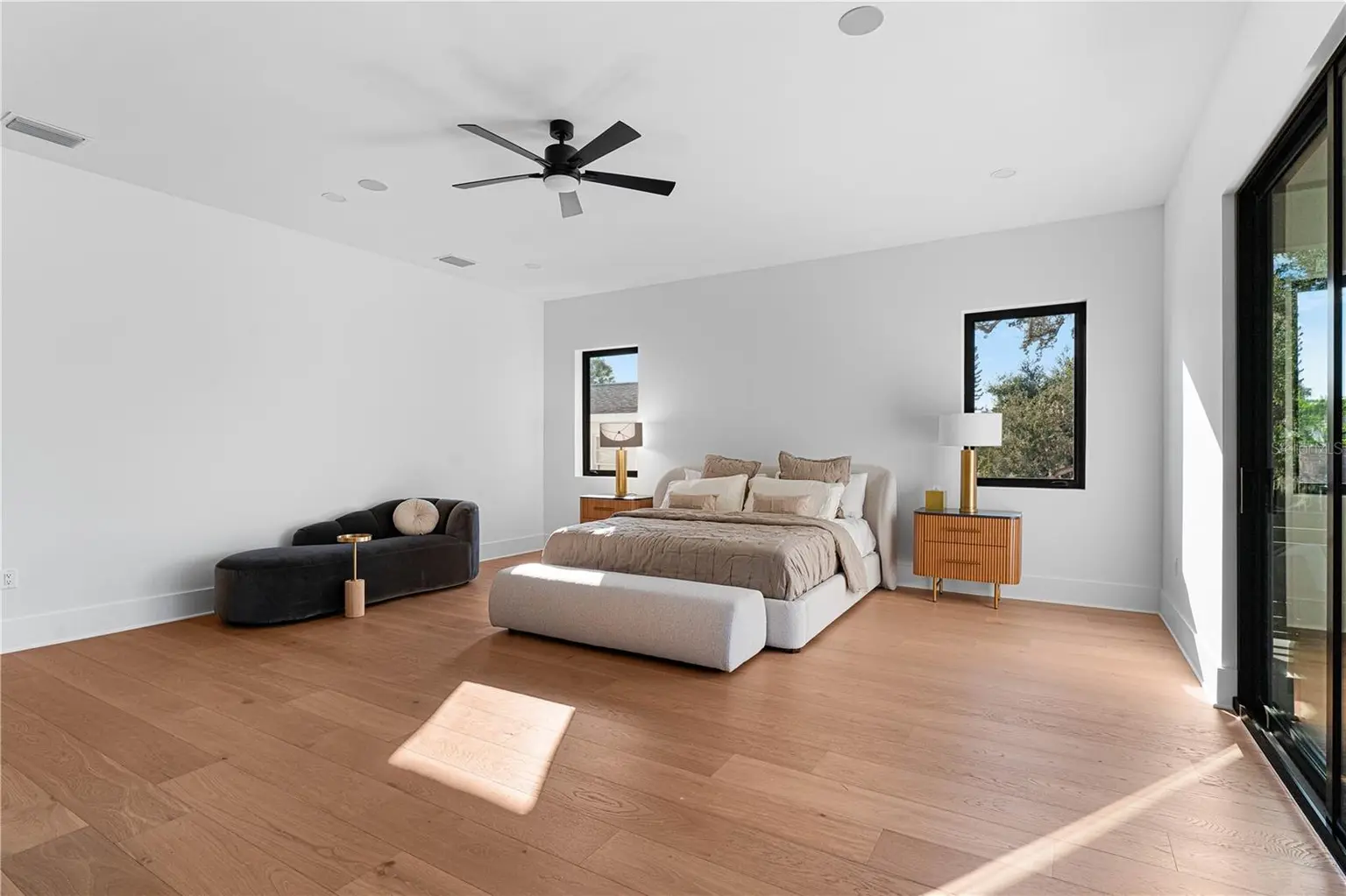 904 W FRIBLEY STREET, TAMPA, FL, photo 18 of 29