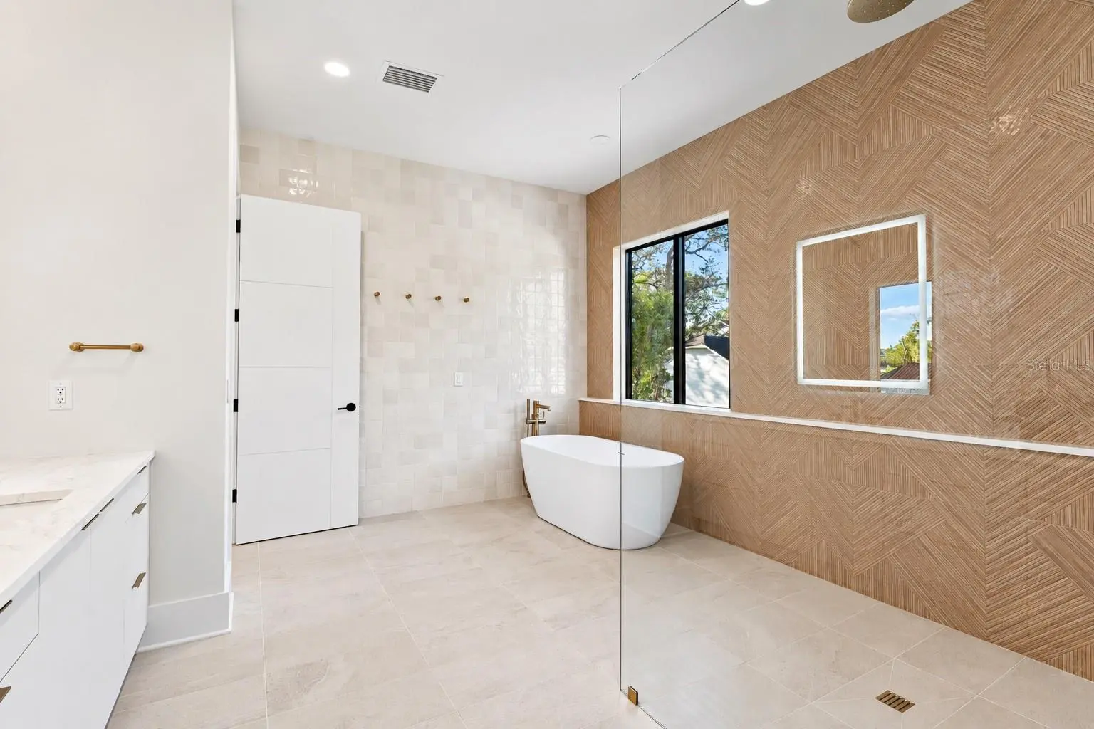904 W FRIBLEY STREET, TAMPA, FL, photo 21 of 29