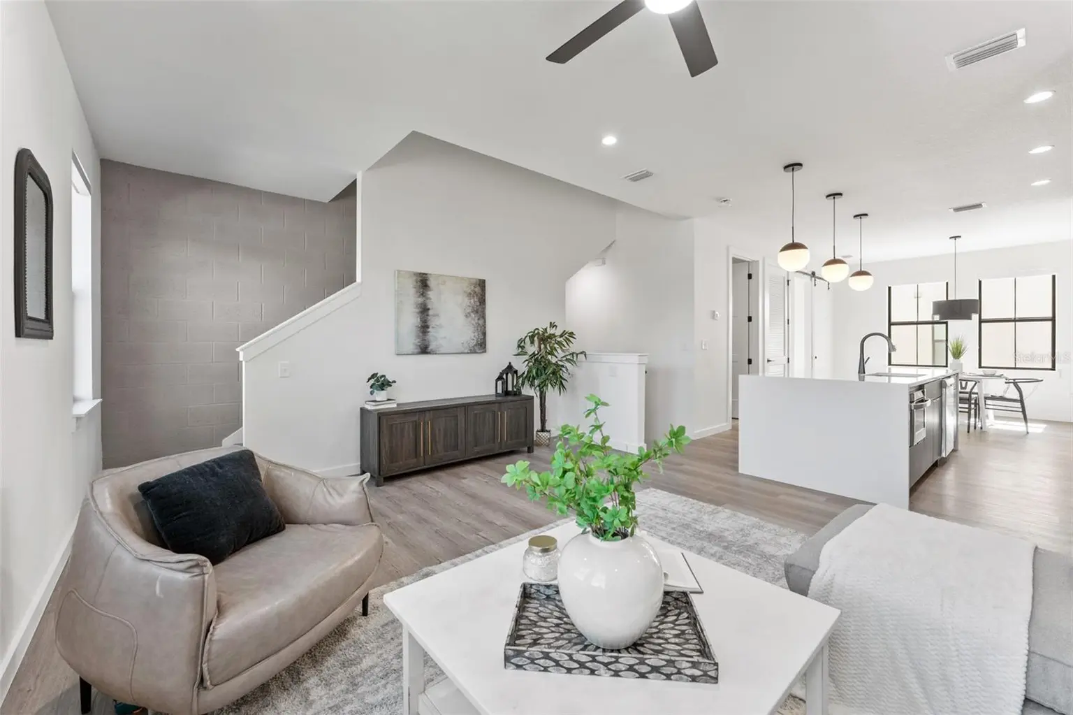 1218 E KAY STREET #21, TAMPA, FL, photo 16 of 52