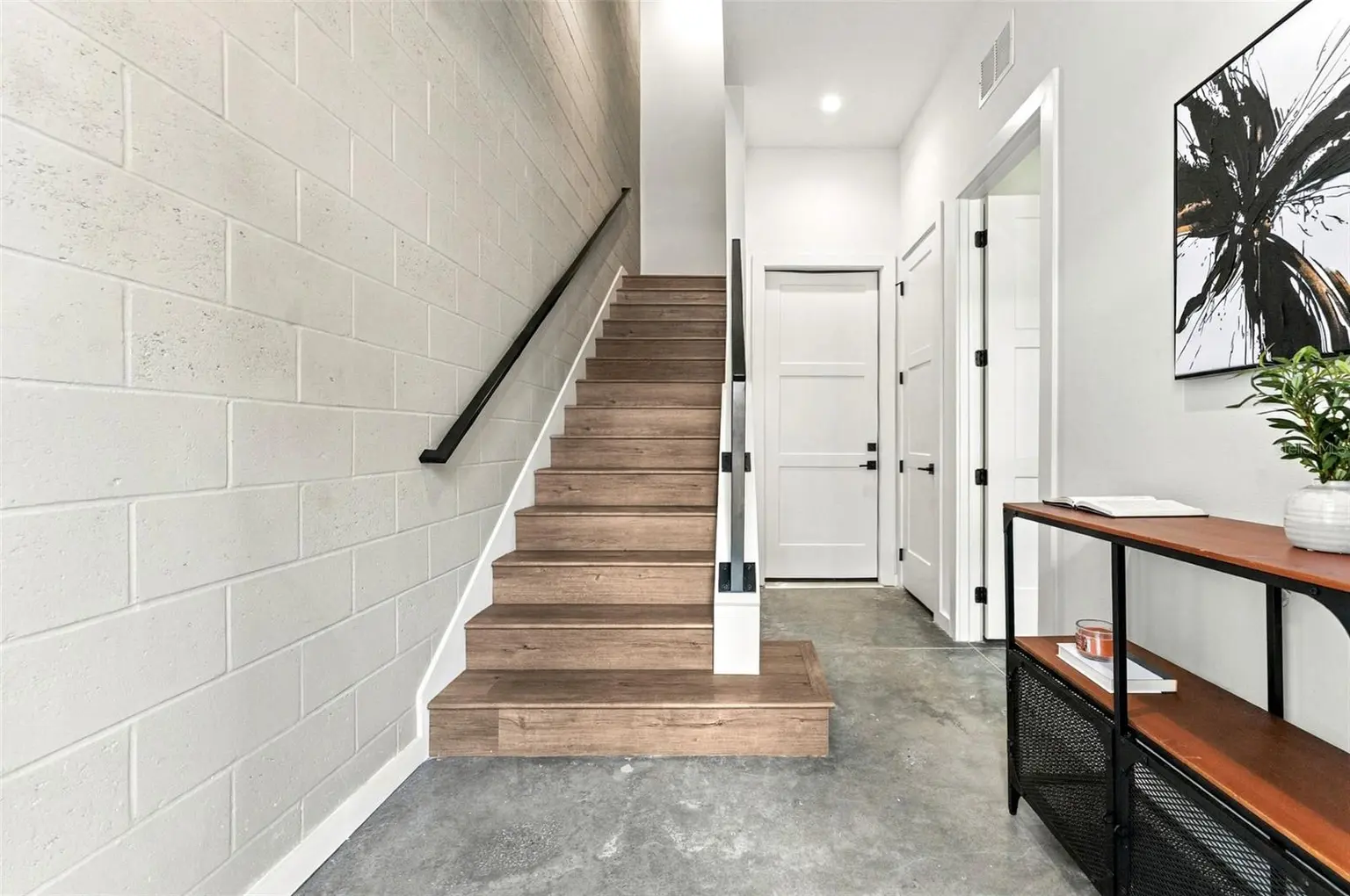 1218 E KAY STREET #27, TAMPA, FL, photo 4 of 47
