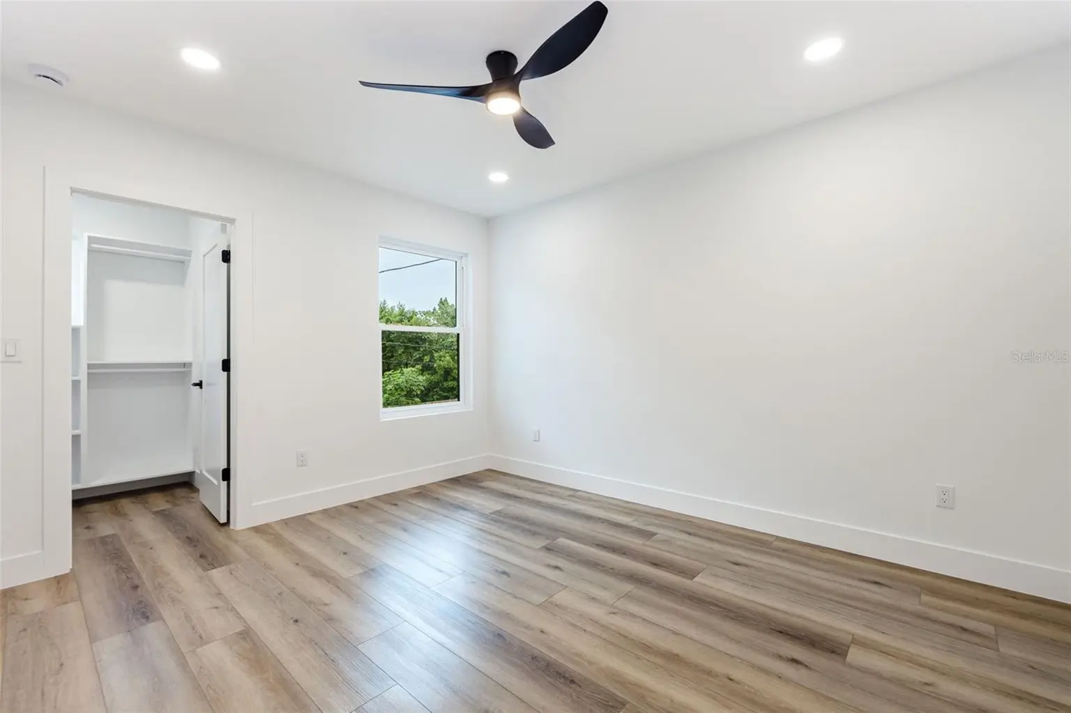 4468 57TH AVENUE N, ST PETERSBURG, FL, photo 32 of 45