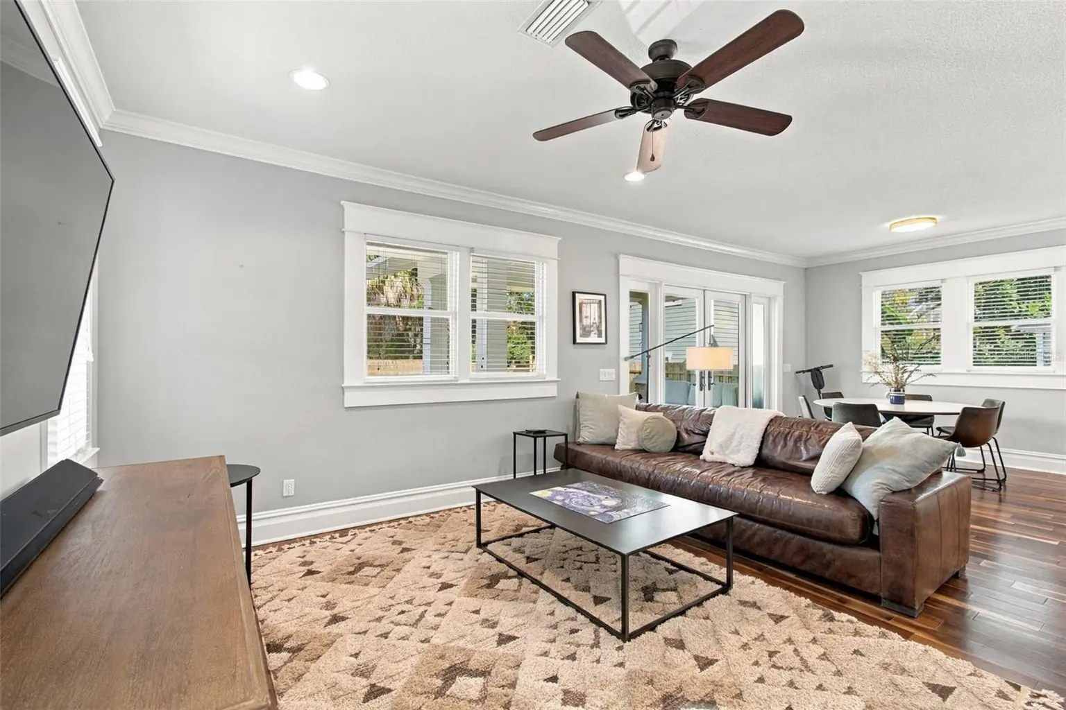 905 S BRUCE STREET, TAMPA, FL, photo 17 of 40
