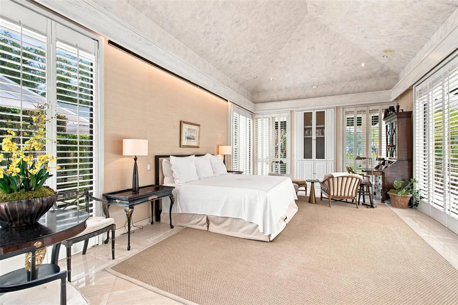 924 S GOLF VIEW STREET, TAMPA, FL, photo 8 of 78