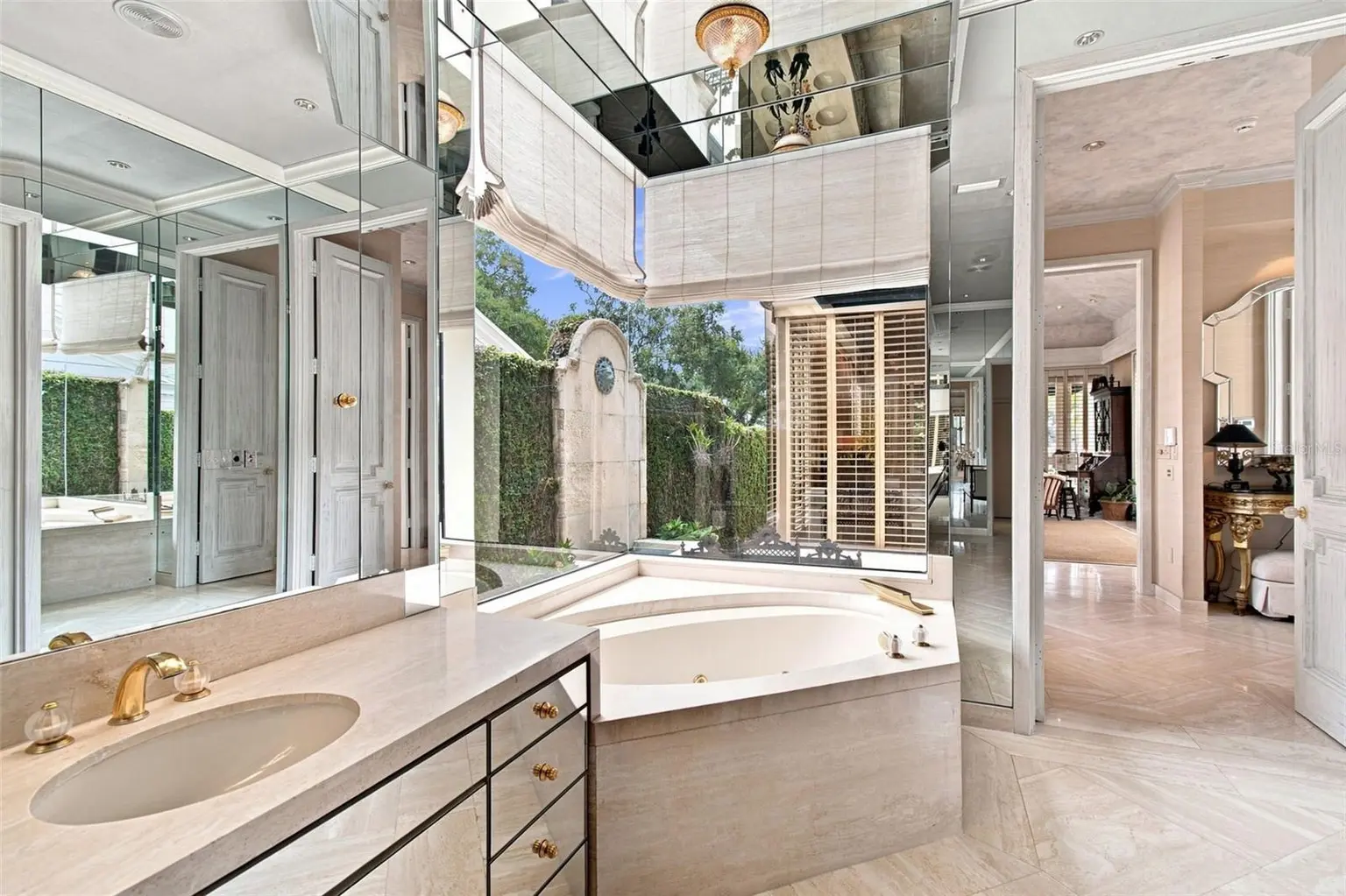 924 S GOLF VIEW STREET, TAMPA, FL, photo 9 of 78