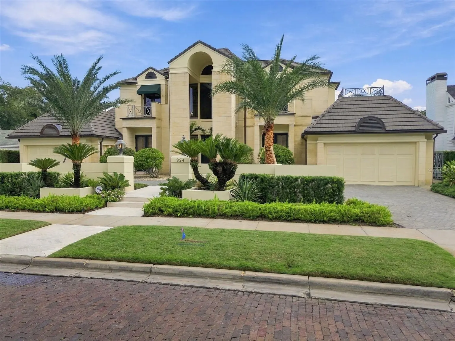 924 S GOLF VIEW STREET, TAMPA, FL, photo 12 of 78