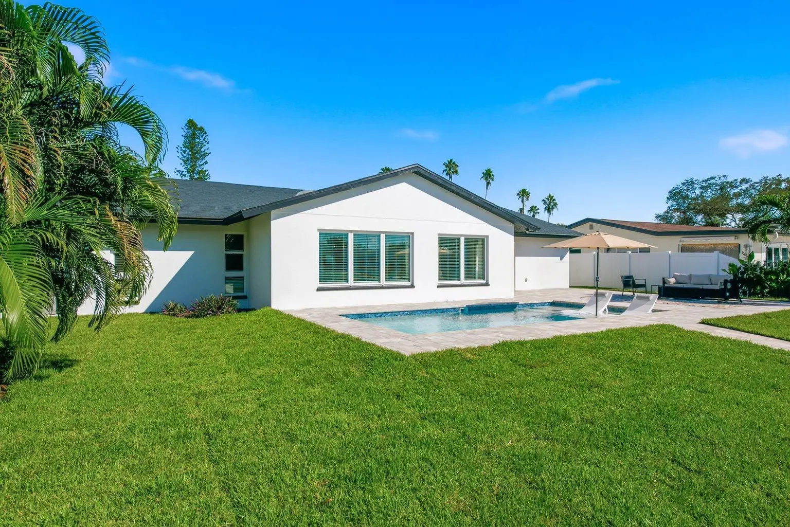 3932 SHORE ACRES BOULEVARD NE, ST PETERSBURG, FL, photo 34 of 43