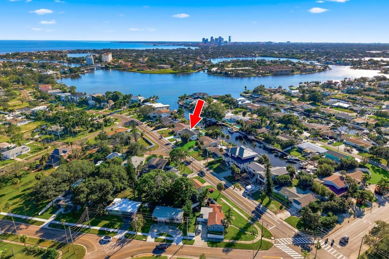 3932 SHORE ACRES BOULEVARD NE, ST PETERSBURG, FL, photo 42 of 43