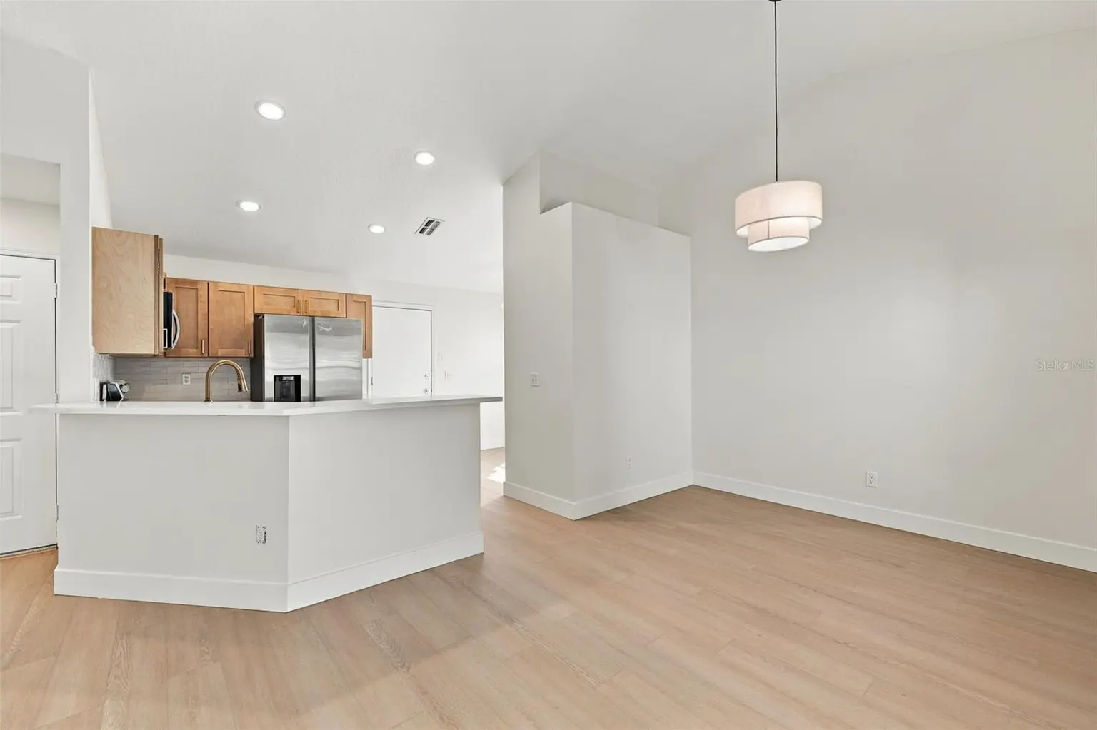 12808 DUNHILL DRIVE, TAMPA, FL, photo 6 of 26
