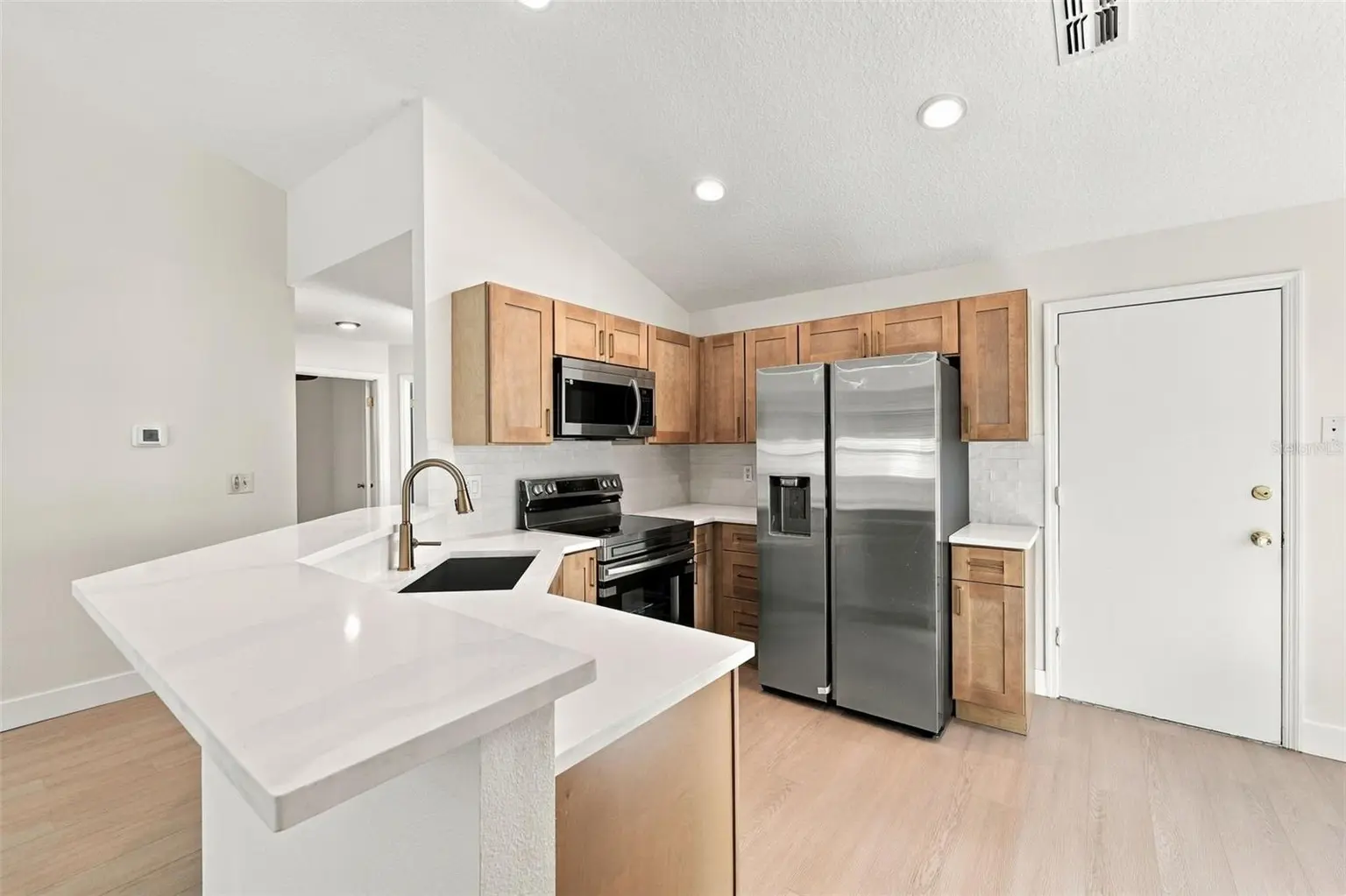12808 DUNHILL DRIVE, TAMPA, FL, photo 9 of 26