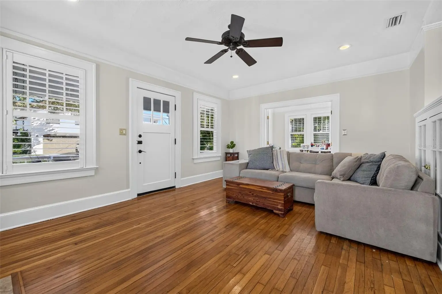 2804 W ANGELES STREET, TAMPA, FL, photo 5 of 39