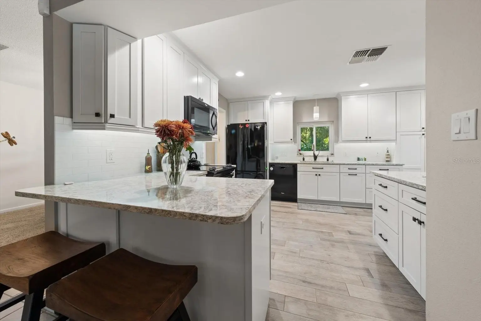 1652 HOBBIT ROAD, DUNEDIN, FL, photo 15 of 47