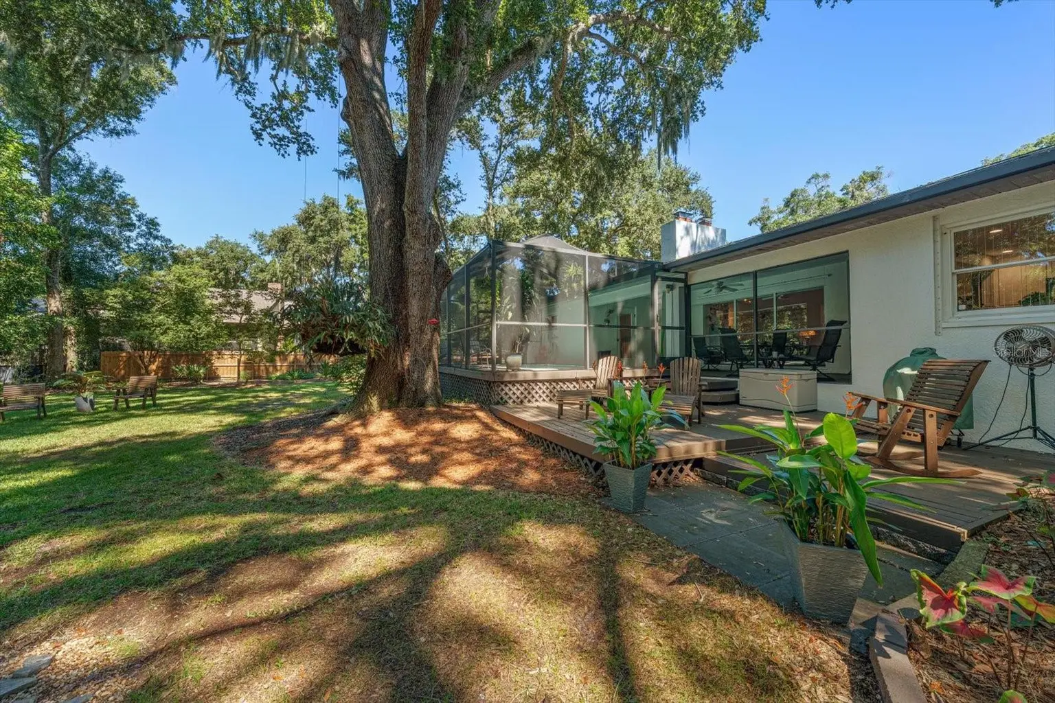 1652 HOBBIT ROAD, DUNEDIN, FL, photo 33 of 47