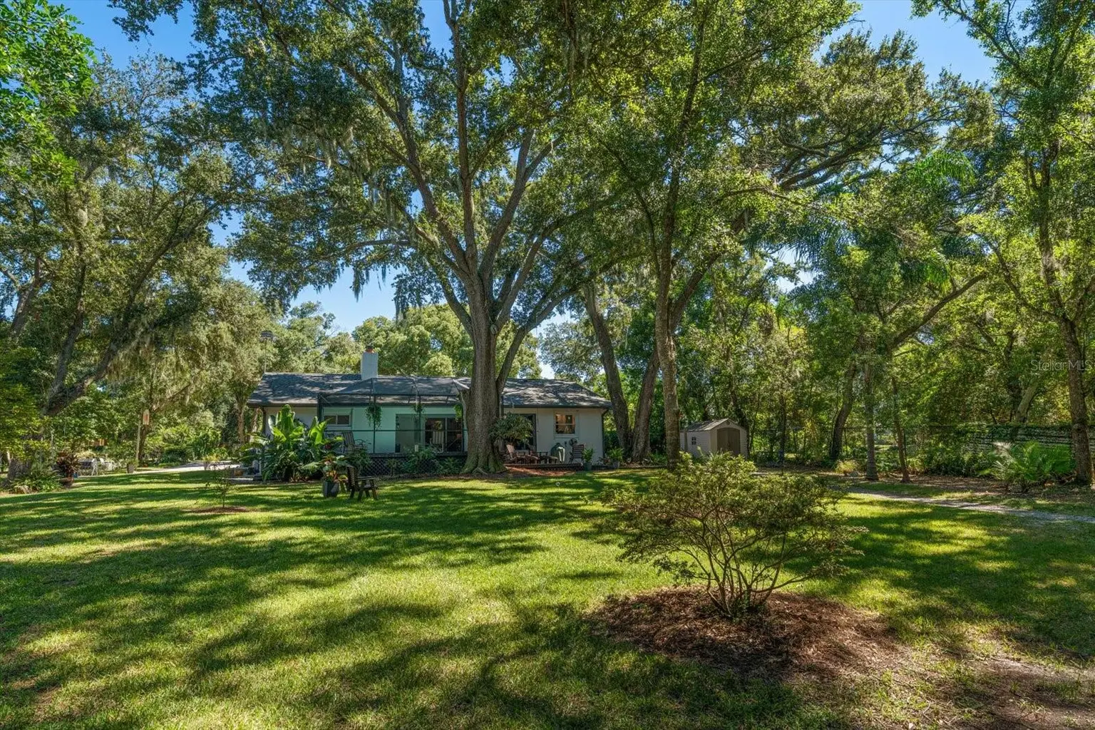 1652 HOBBIT ROAD, DUNEDIN, FL, photo 37 of 47