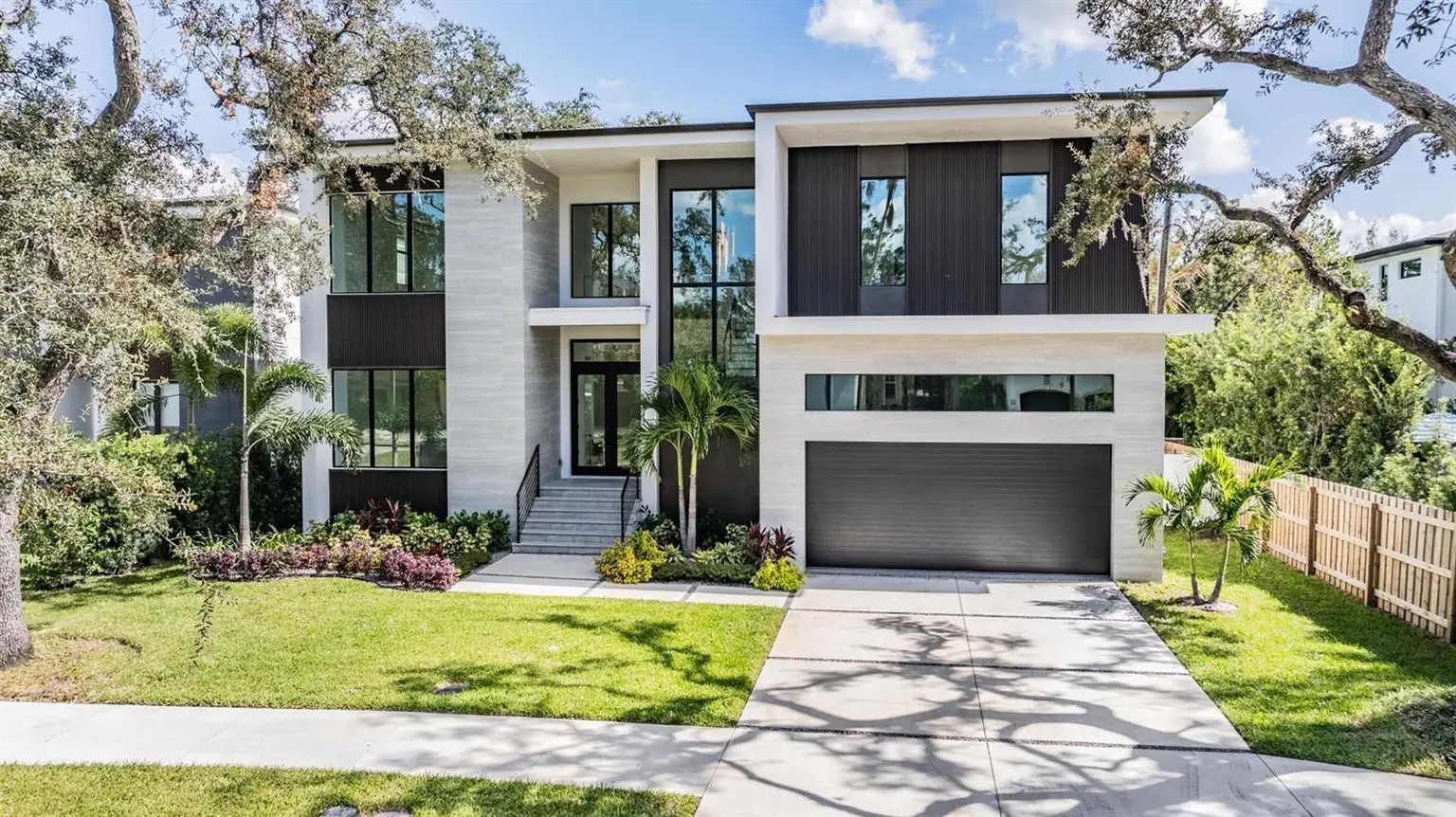 214 S RENELLIE DRIVE, TAMPA, FL, photo 1 of 23