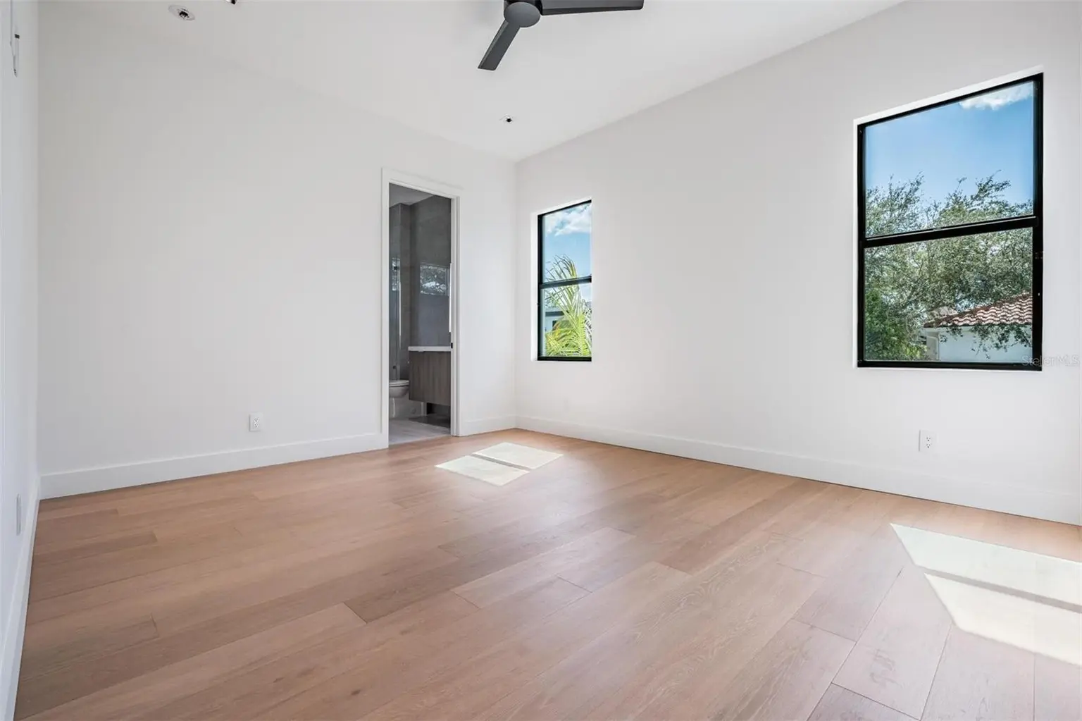 214 S RENELLIE DRIVE, TAMPA, FL, photo 17 of 23