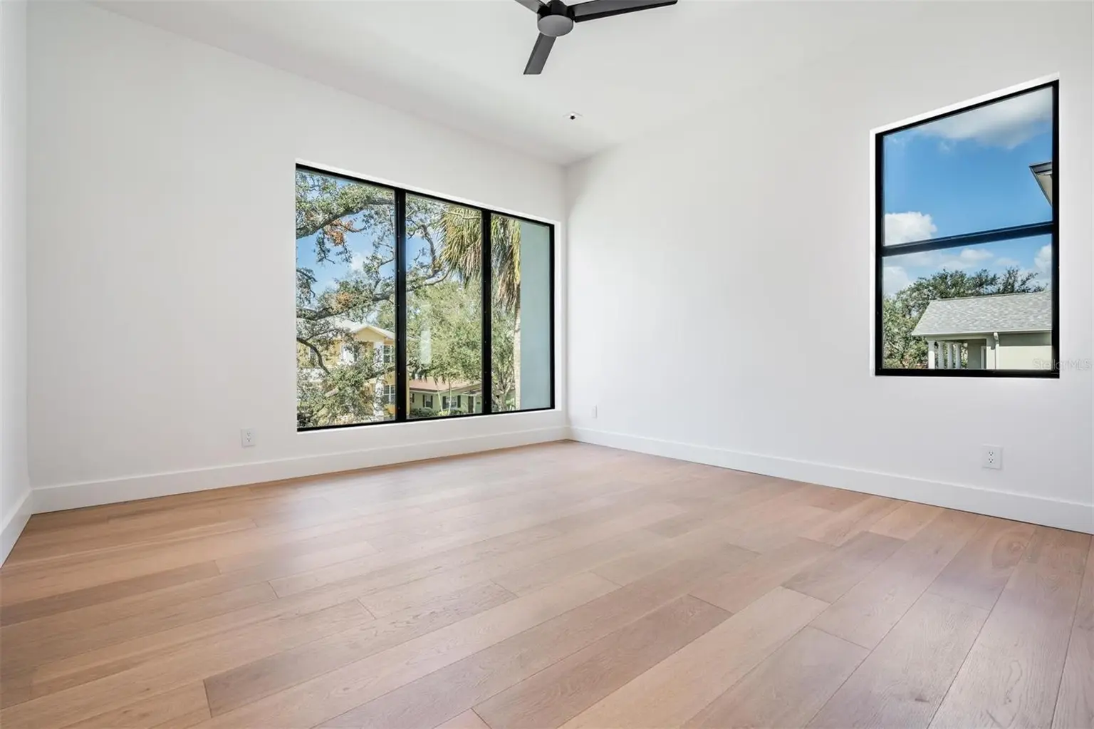 214 S RENELLIE DRIVE, TAMPA, FL, photo 20 of 23