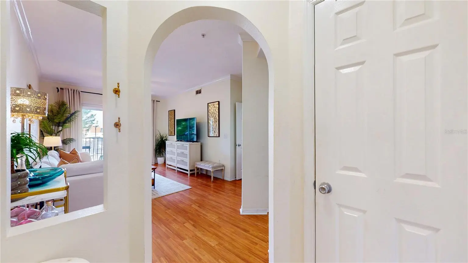 501 KNIGHTS RUN AVENUE #2121, TAMPA, FL, photo 2 of 37